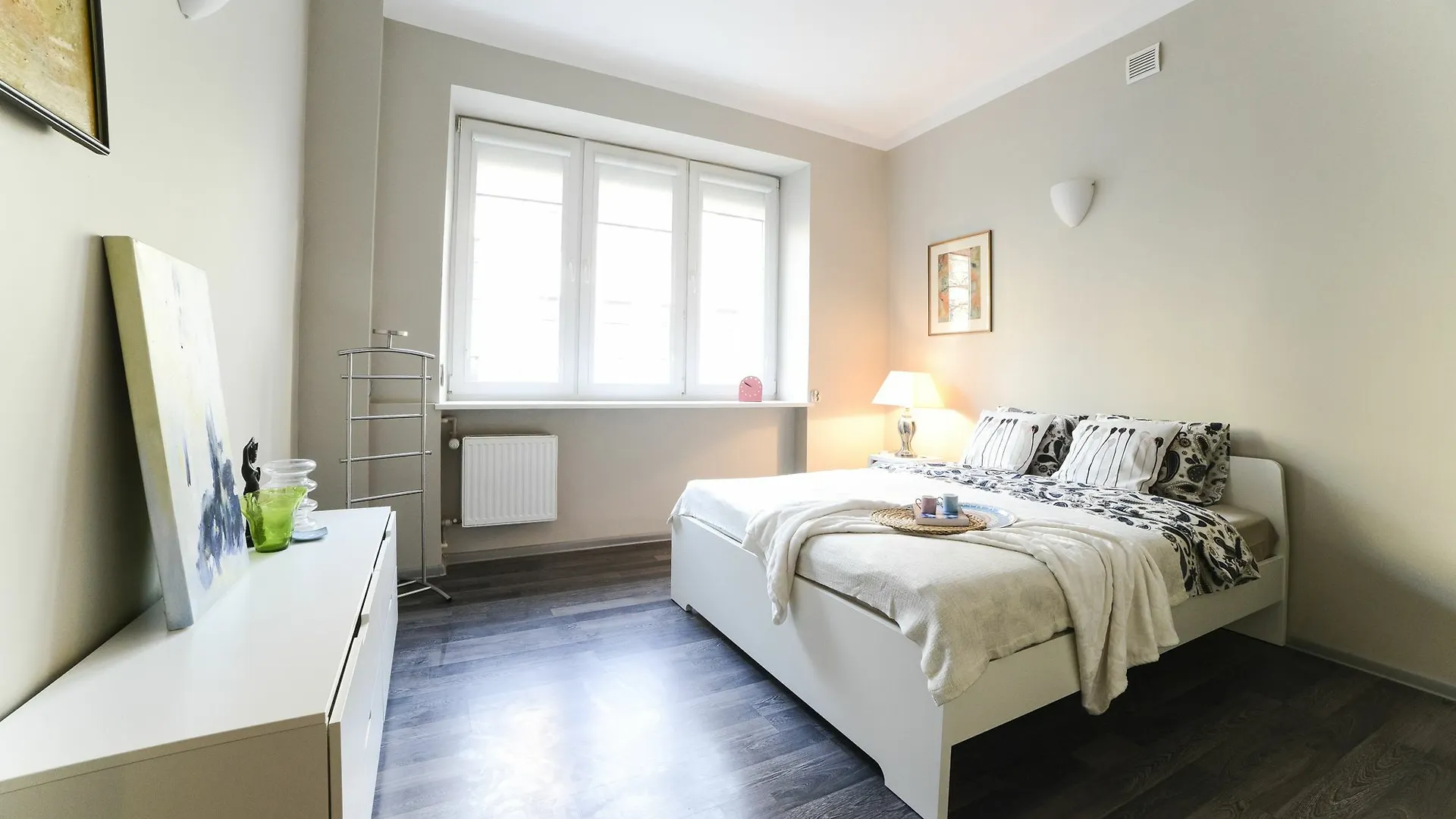 Apartment Next To Central Railway Station 바르샤바